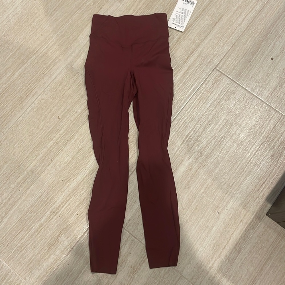 Lululemon Base Pace HR Tight 25”